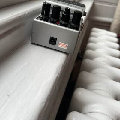 Boss FZ-2 Hyper Fuzz (Silver Label) 1993 - 1997 - Silver image 5