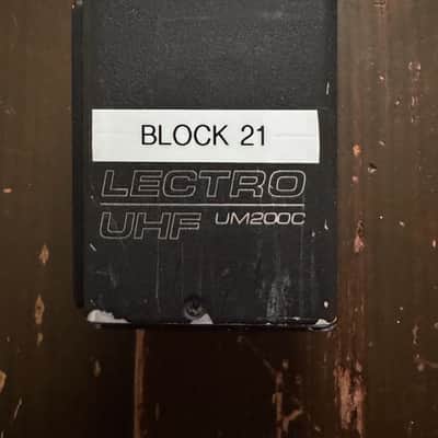 Lectrosonics UM200C Beltpack Transmitter Block 21 image 1