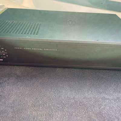 Crestron AV2 Audio-Video Control Processor image 1
