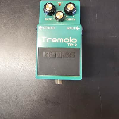 Boss TR-2 Tremolo (Silver Label) 1997 - Present - Green image 1