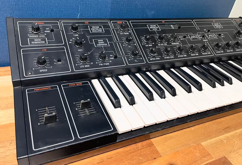 Yamaha CS-10 Monophonic Synthesizer - Black image 1