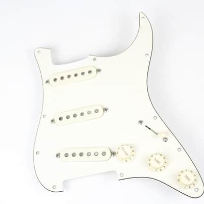 2009 Vintage Fender Custom Shop Stratocaster Custom Classic Loaded Pickguard DiMarzio Area 61 Pickups USA Strat image 1