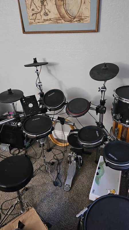 Alesis Command Mesh Kit Electronic Drum Set 2010s - Black image 1
