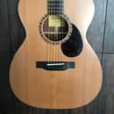 Eastman E2OM-CD Cedar Top Acoustic Guitar w/ Padded Gig Bag