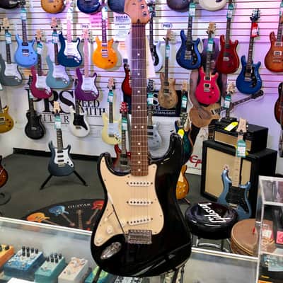 Fender Mexi Standard Stratocaster Left Handed, Black - Pre Owned image 1