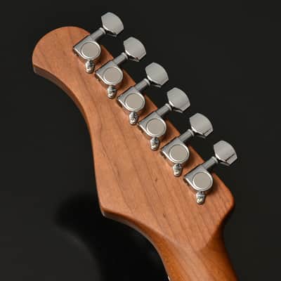 Bacchus BST-1-RSM/M BLK Universe Series Guitar Roasted maple neck