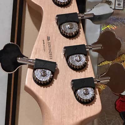 Fender American Deluxe Jazz V 2008 - Tobacco Burst image 21