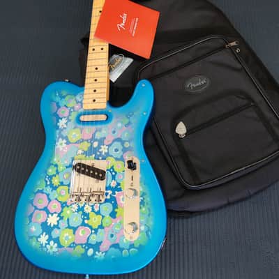 *NEW IN BOX* 2025 Fender Japan Limited Edition Telecaster Blue Flower !! image 2