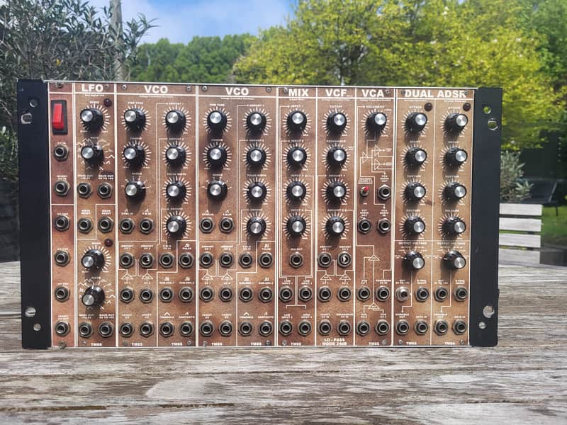 Theis Modular 00's image 1