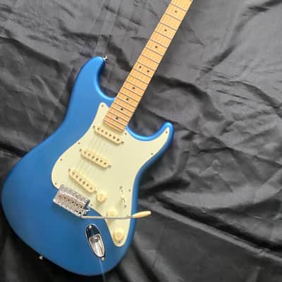 Fender American Performer Stratocaster 2023 Satin Lake Placid Blue image 10