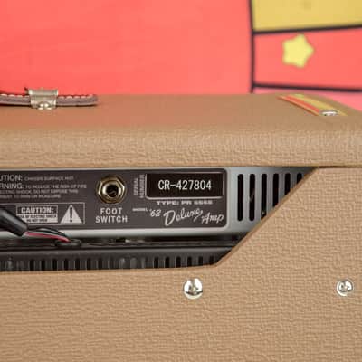 Fender '62 Deluxe Combo Guitar Amplifier image 10
