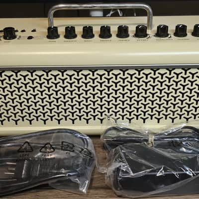 Yamaha THR30II 30-Watt Digital Modeling Amp - Tan image 4
