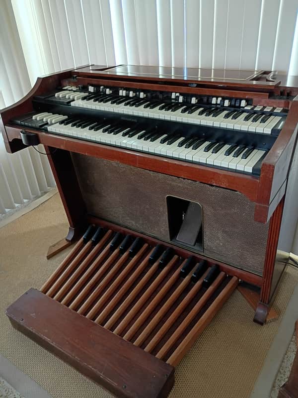Hammond A-100 Series Organ with Leslie 142 Speaker 1959 - 1965 - Natural image 1