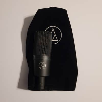 audio−technica AT4040 Cardioid Condenser Microphone | AT4040 | Audio-Technica