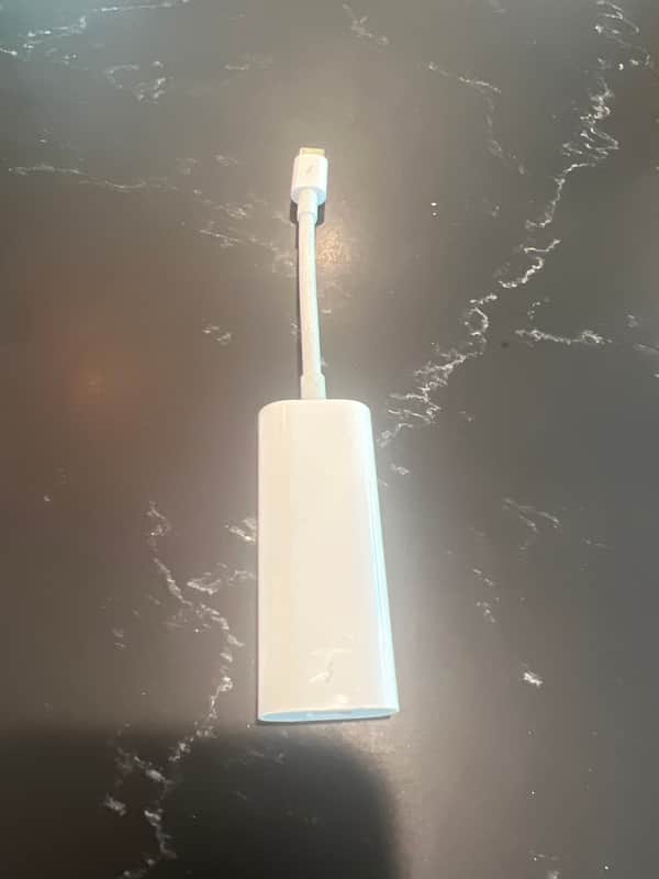 Apple Thunderbolt - 3 (USB C) to Thunderbolt- 2 adapter 2017 - White image 1