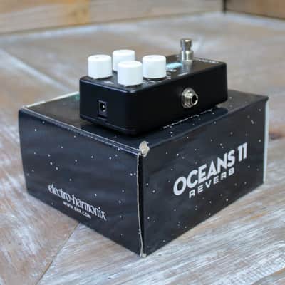 Used Electro Harmonix Oceans 11 Reverb Effect Pedal with Box image 4