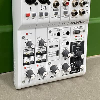 Yamaha AG06 6 Channel Mixer 2010s - White image 1