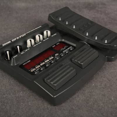 Zoom GFX 707 Multi Effects Pedal - 2nd Hand image 2