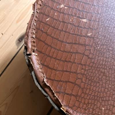 1960s Gibson Faux Alligator Chipboard Guitar Case in Terrible Condition image 21