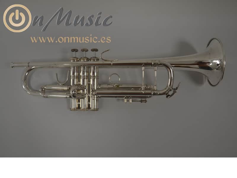 Trompeta Bach Stradivarius pabellón 43 en buen estado. image 1