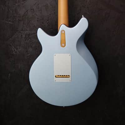 Eastman FULLERTONE DC 62 Ice Blue Metallic image 5