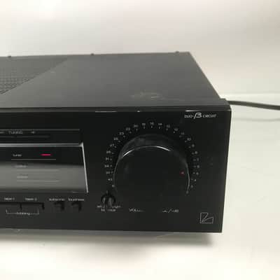 Vintage LUXMAN R-106 Digital Synthesized AM/FM Stereo Receiver image 4