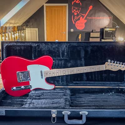 Fender American Professional Telecaster with Roasted Maple Fretboard 2017 - Candy Apple Red image 2