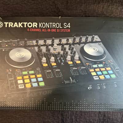 Immagine Native Instruments Traktor Kontrol S4 2010s - Black - 5