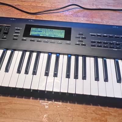 Roland D-70 76-Key Super LA Synthesizer 1990 - 1994 - Black