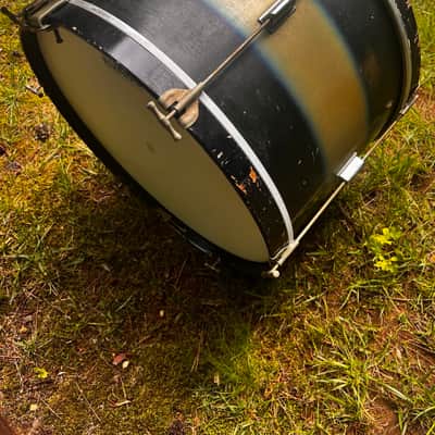 Kent 3pc Drum Kit in Black/Gold Duco 1950’s image 5