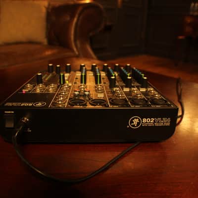 Mackie 802VLZ4 8-Channel Analog Mic / Line Mixer image 6