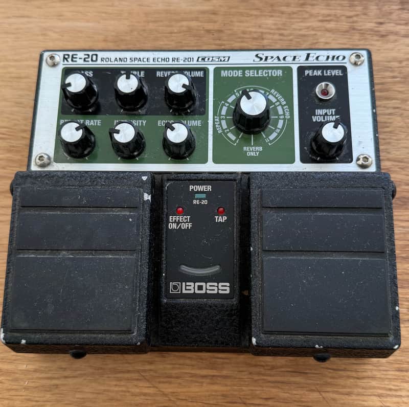 Boss RE-20 Space Echo