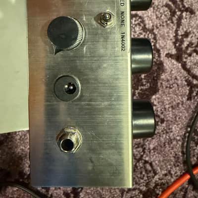 Dead bat+ Electro-Harmonix Big Muff Pi with Alchemy Audio Mod 2010s - Silver image 3