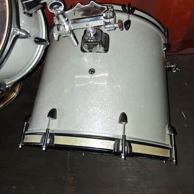 ddrum D2r - White sparkle bass drum and tom image 2