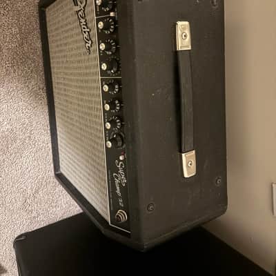 Fender Super Champ X2 2-Channel 15-Watt 1x10" Guitar Combo 2012 - 2021 - Black image 2
