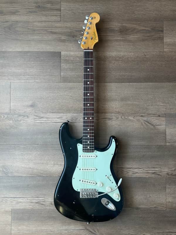 Fender American Standard Stratocaster with Rosewood Fretboard.