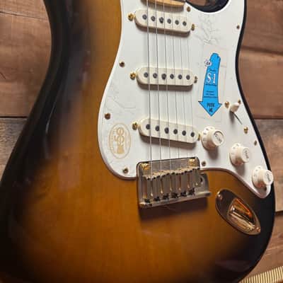 2004 Fender 50th Anniversary Limited Edition American Deluxe Strat MP 2 Tone Sunburst image 1