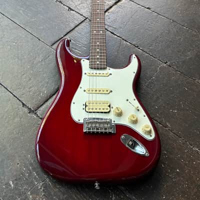 Fender Player II Stratocaster 2024 - Present - Transparent Cherry Burst image 1