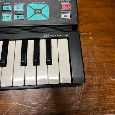 Yamaha PSS-80 Portasound Mini Keyboard Synth 1980s image 2