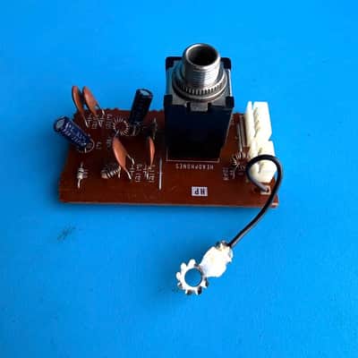 YAMAHA PSR-40 Keyboard Replacement Part: Headphones Jack TRS Socket Board image 3