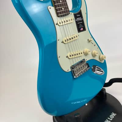 Fender American Professional II Stratocaster with Rosewood Fretboard 2021 Miami Blue image 3