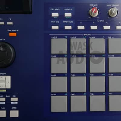Akai MPC 2000 XL / Blue / Serviced / 32MB / Cardreader image 6