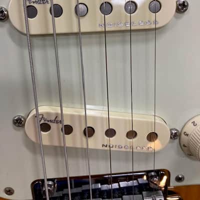 Fender Stratocaster 2016 - Sienna Burst image 3
