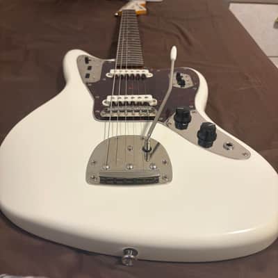 Squier Classic Vibe '60s Jaguar image 3