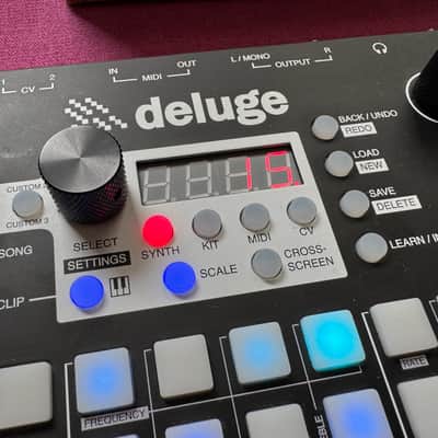 Synthstrom Audible Deluge + 256GB SD Card + DeckSaver + Carry Bag - 64-Voice Desktop Synthesizer with Numeric Display 2016 - 2022 - Black image 23