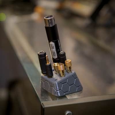 3DWaves Adapter Rack For 1/4" & 1/8" Cable Adapters image 5