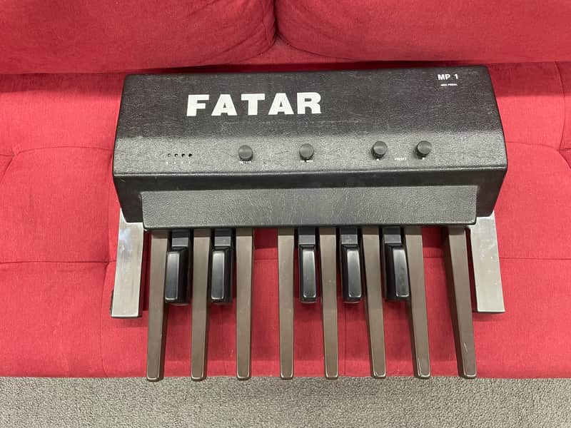 Fatar MP1 Midi Foot Controller - Black image 1