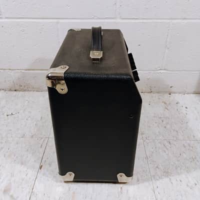 Fender Frontman 15G Series II 2-Channel 15-Watt 1x8" Guitar Practice Amp 2002 - 2010 - Black image 5