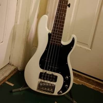 Schecter Diamond-P Custom-5 Bass White Excellent Condition w/case image 1