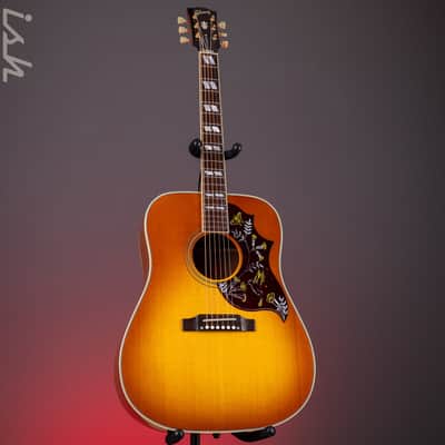 2023 Gibson Hummingbird Heritage Cherry Sunburst image 2